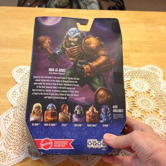 Masters of The Universe Revelation Man-At-Arms - Picture 2 of 8